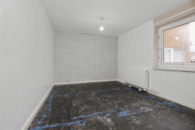 37 Firthcliffe Drive, Liversedge, West Yorkshire, WF15 6HR 8