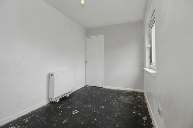 37 Firthcliffe Drive, Liversedge, West Yorkshire, WF15 6HR 8