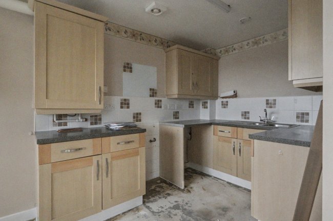 6 Kenninghall View, Norfolk Park, Sheffield, S2 3WX 9