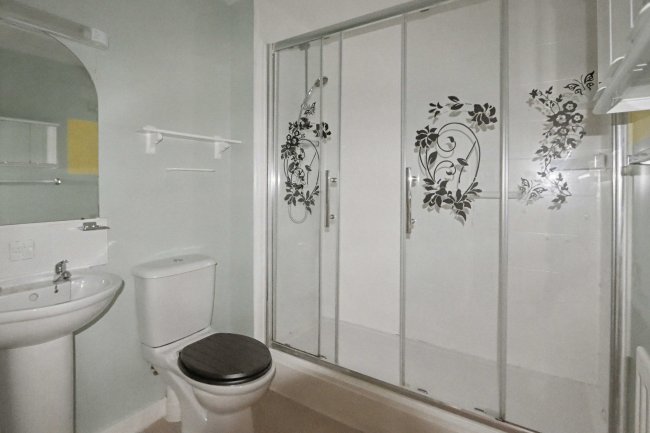 6 Kenninghall View, Norfolk Park, Sheffield, S2 3WX 9