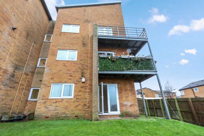 6 Kenninghall View, Norfolk Park, Sheffield, S2 3WX 9