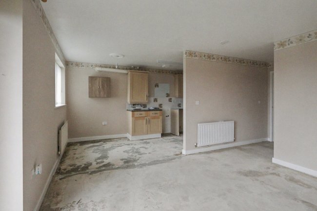 6 Kenninghall View, Norfolk Park, Sheffield, S2 3WX 9