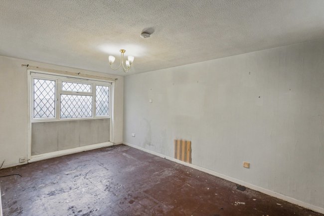 9 Hawkshead Way, Hawkshead, Bradford, West Yorkshire, BD5 0TN 5