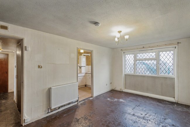 9 Hawkshead Way, Hawkshead, Bradford, West Yorkshire, BD5 0TN 5