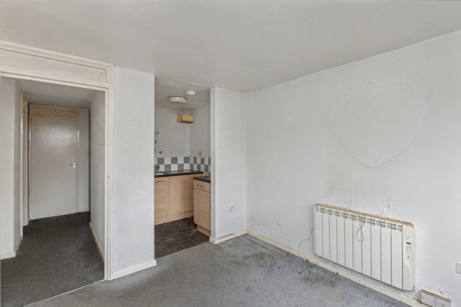 Flat 49 Quartercroft, Pyramid Close, Weston Favell, Northampton NN3 8DP 6