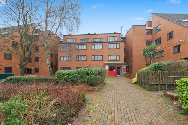 Flat 49 Quartercroft, Pyramid Close, Weston Favell, Northampton NN3 8DP 6