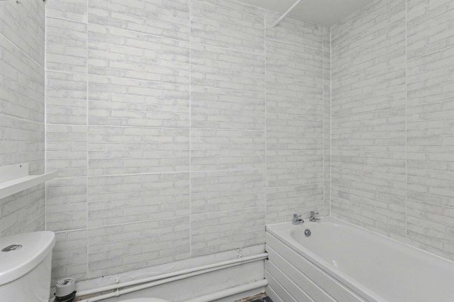Flat 71, Quartercroft, Pyramid Close, Weston Favell, Northampton, Northamptonshire, NN3 8DP 1