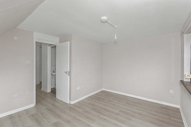 Flat 71, Quartercroft, Pyramid Close, Weston Favell, Northampton, Northamptonshire, NN3 8DP 1