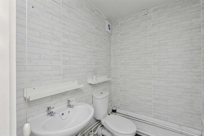 Flat 71, Quartercroft, Pyramid Close, Weston Favell, Northampton, Northamptonshire, NN3 8DP 1
