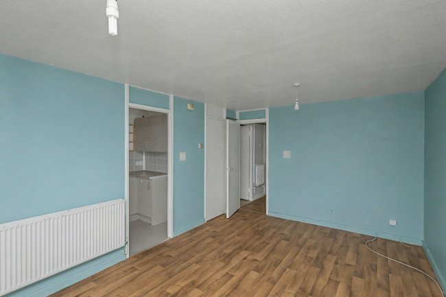 275 Bourne Avenue, Hayes, London, Greater London, UB3 1RR 2