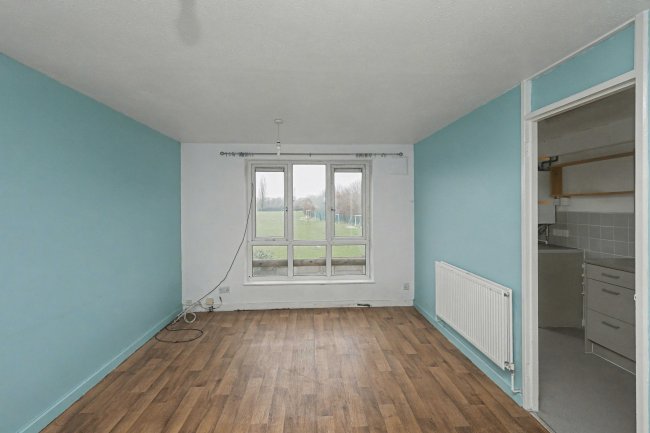 275 Bourne Avenue, Hayes, London, Greater London, UB3 1RR 2