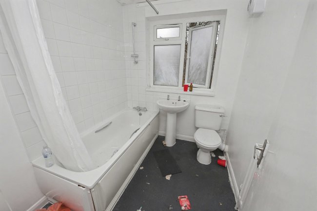 45 St Louis Road, Norwood, London SE27 9QJ 3