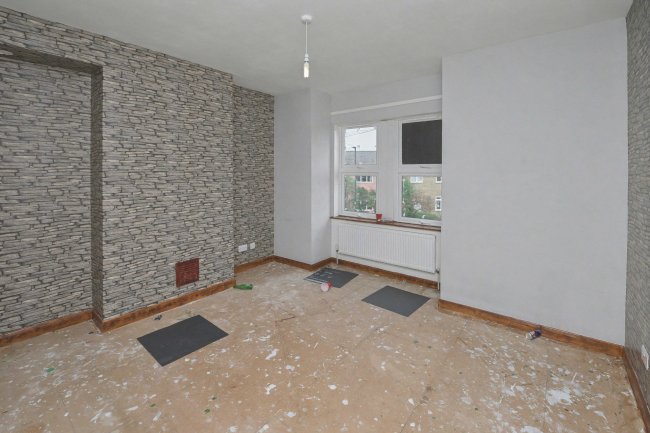 45 St Louis Road, Norwood, London SE27 9QJ 3