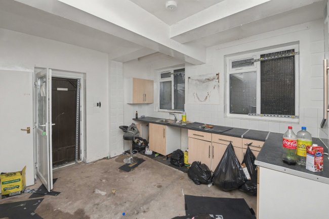 45 St Louis Road, Norwood, London SE27 9QJ 3