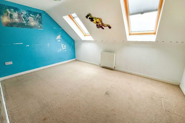 17 Little Meadow Close, Ilkeston, Derbyshire, DE7 8YH 5