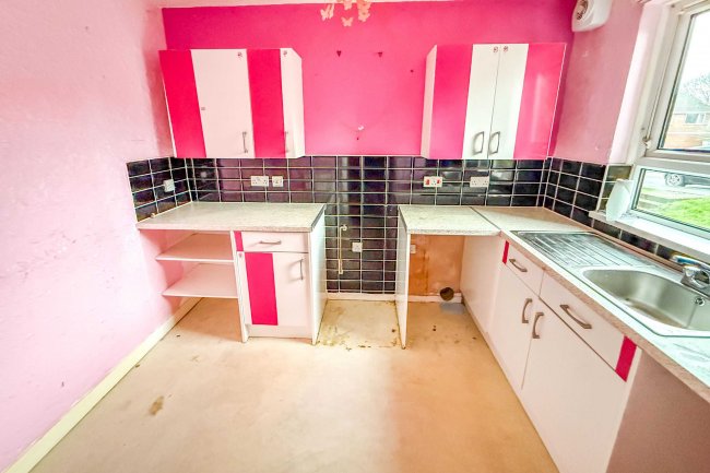 28 Dale Park Avenue, Kilburn, Derbyshire, DE56 0PR 1