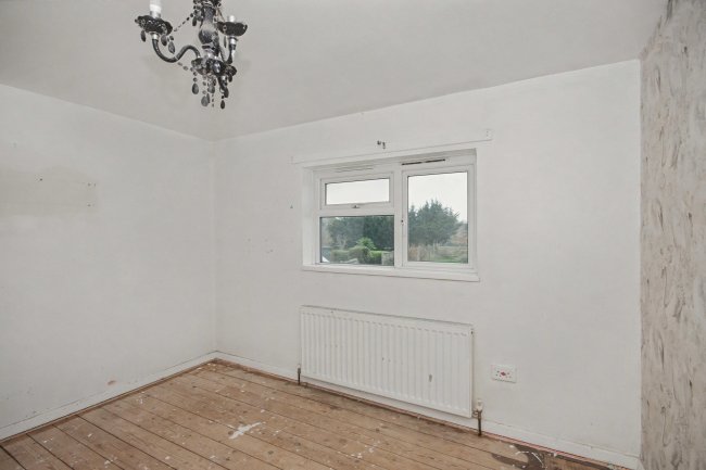 48 Queen Street, Yaxley, Peterborough, Cambridgeshire, PE7 3JF 8