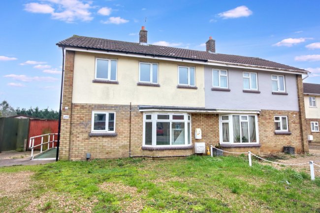 48 Queen Street, Yaxley, Peterborough, Cambridgeshire, PE7 3JF 8