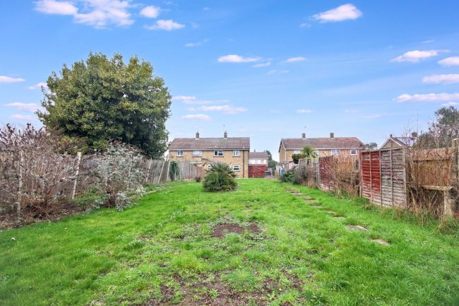 48 Queen Street, Yaxley, Peterborough, Cambridgeshire, PE7 3JF 8