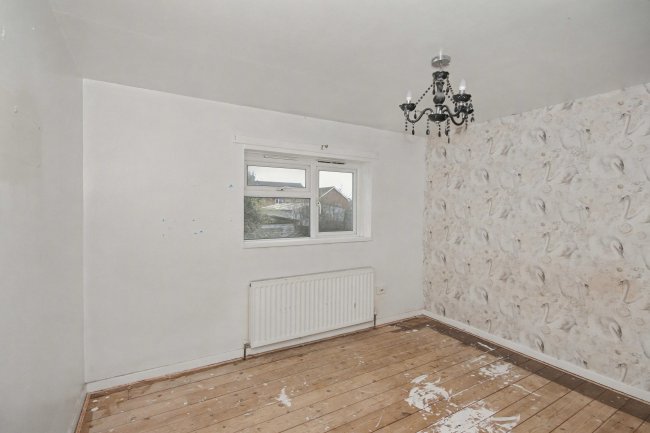 48 Queen Street, Yaxley, Peterborough, Cambridgeshire, PE7 3JF 8