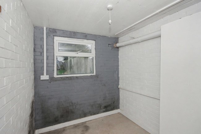 48 Queen Street, Yaxley, Peterborough, Cambridgeshire, PE7 3JF 8