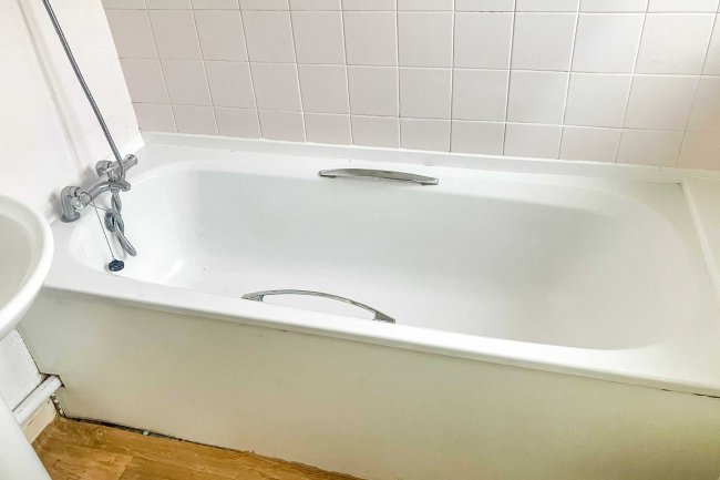 69 Kingsway, Goole, East Yorkshire, DN14 5HE 1