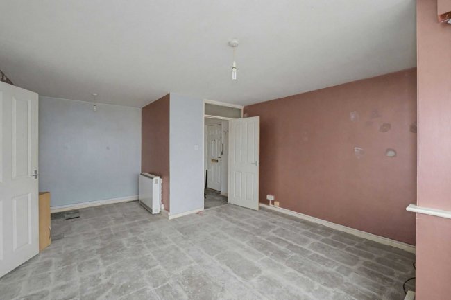Flat 80 Monks Way, Southampton, SO18 2LP 7
