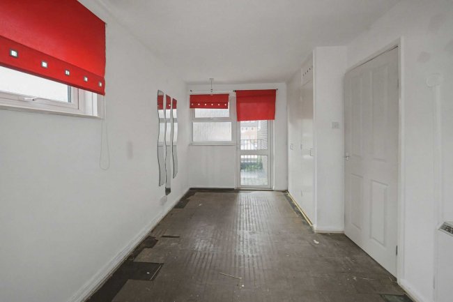 Flat 80 Monks Way, Southampton, SO18 2LP 7