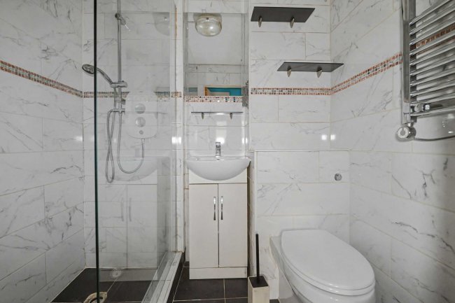 Flat 80 Monks Way, Southampton, SO18 2LP 7