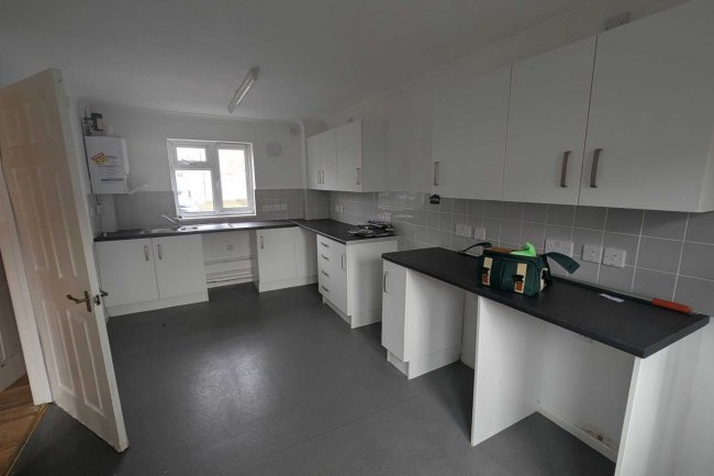 208 Windham Road, Bournemouth, Dorset BH1 4QX 2
