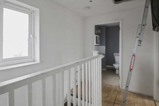 208 Windham Road, Bournemouth, Dorset BH1 4QX 2