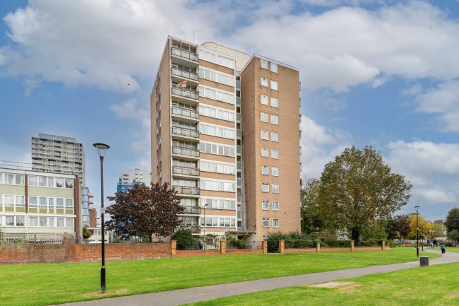 22 Maidstone House, Carmen Street, Poplar, E14 6AU 10