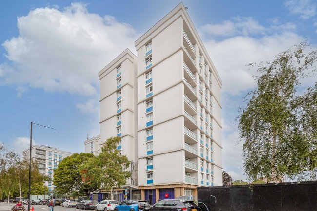 17 Dorrington Point, Bromley High Street, Bow, E3 3EL 7