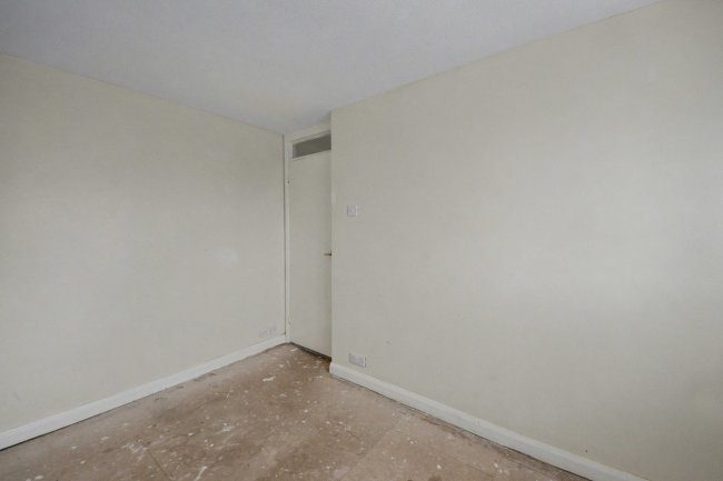 13 Aspen Close, Rushden, Northants, NN10 9BX 6