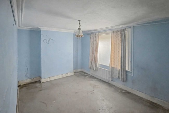 22 Fernham Road, Thornton Heath, CR7 8JD 6