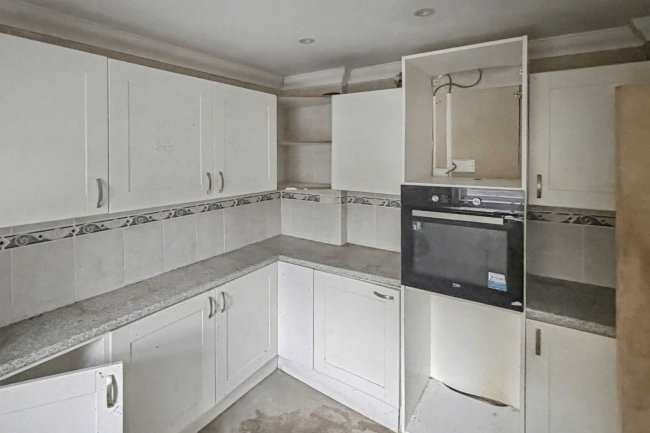 22 Fernham Road, Thornton Heath, CR7 8JD 6