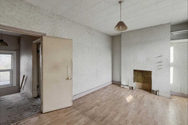 22 Fernham Road, Thornton Heath, CR7 8JD 6