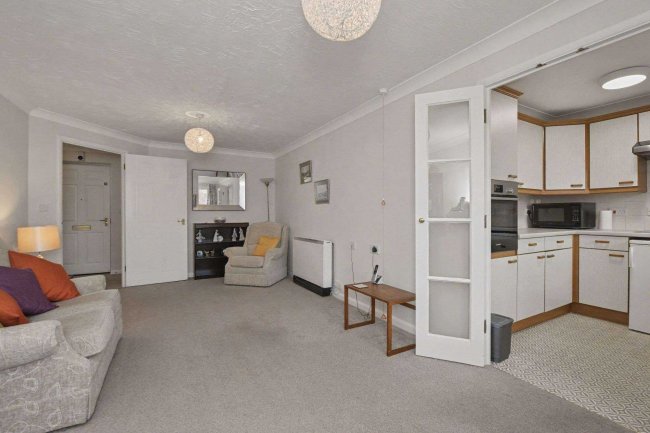 33 Spalding Court, Cedar Avenue, Chelmsford, CM1 2UZ 5