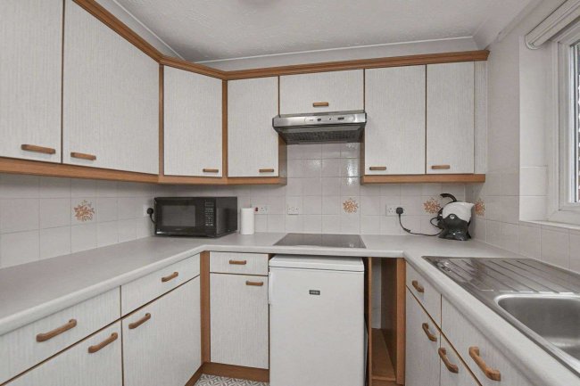 33 Spalding Court, Cedar Avenue, Chelmsford, CM1 2UZ 5