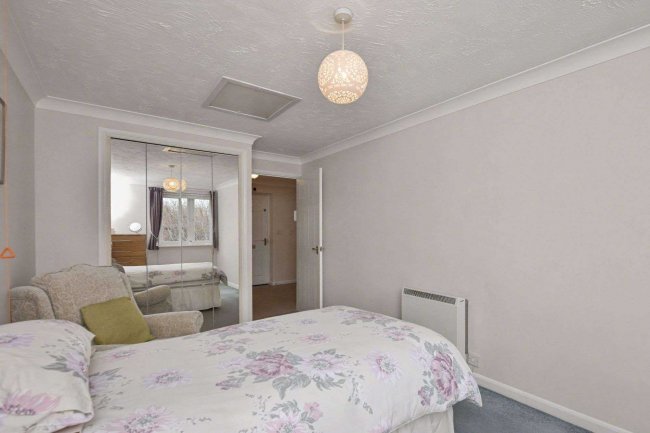 33 Spalding Court, Cedar Avenue, Chelmsford, CM1 2UZ 5