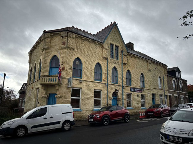 Mossley Central Conservative Club, 6-8 Mountain Street, Mossley, Ashton-Under-Lyne OL5 0EY 8