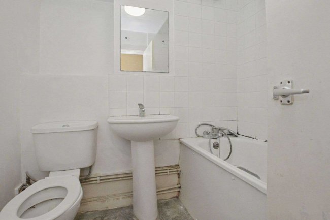 20c Queensdale Road, London, W11 4QB 5