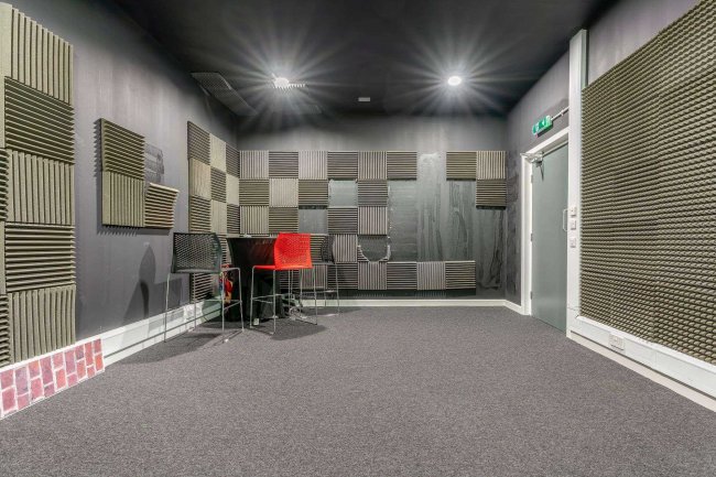 Jam Jar Studios, 5 Mulgrave Terrace, Gateshead, NE8 1PQ 4