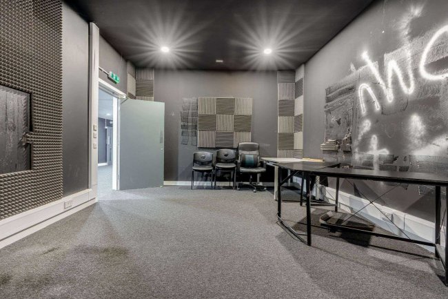 Jam Jar Studios, 5 Mulgrave Terrace, Gateshead, NE8 1PQ 4