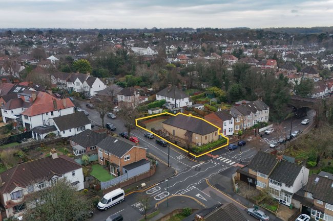 16 Hill Road, Carshalton, Sutton, SM5 3RA 2