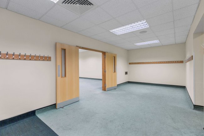 16 Hill Road, Carshalton, Sutton, SM5 3RA 2