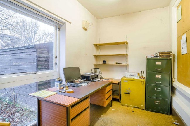 Broadstone Social Club, Tudor Road, Broadstone, BH18 8AW 1