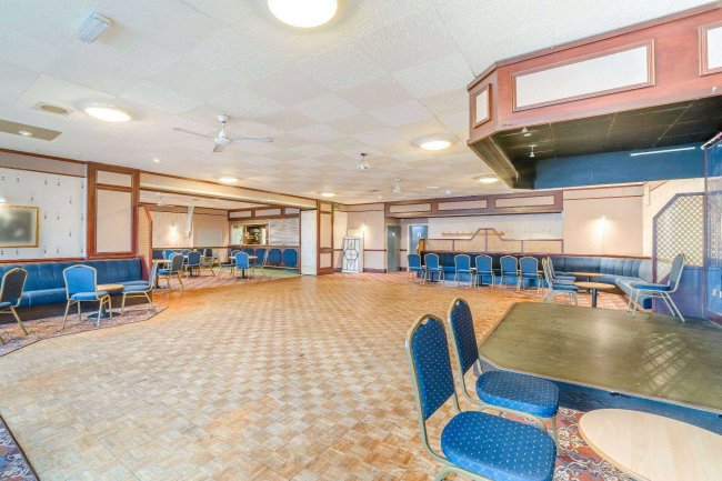 Broadstone Social Club, Tudor Road, Broadstone, BH18 8AW 1