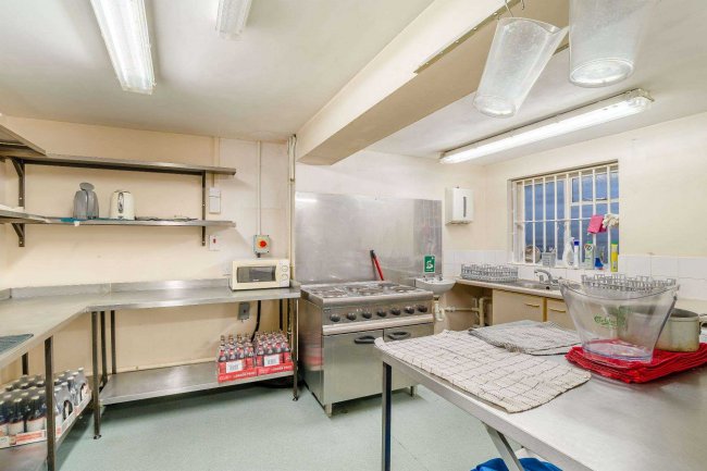 Broadstone Social Club, Tudor Road, Broadstone, BH18 8AW 1