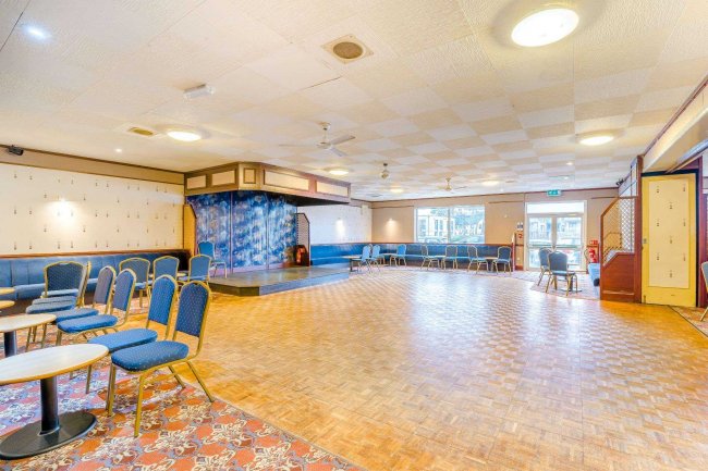 Broadstone Social Club, Tudor Road, Broadstone, BH18 8AW 1